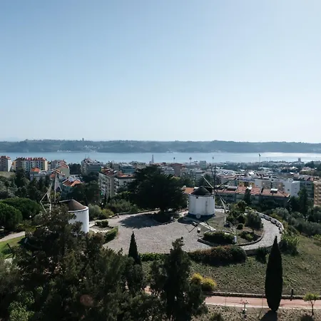 Stunning Panoramic River View Belem Flat شقة